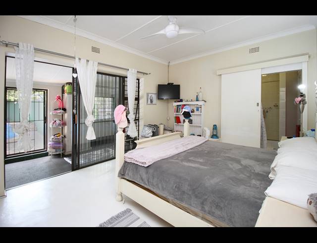 3 BEDROOM HOUSE FOR SALE IN BRYANSTON